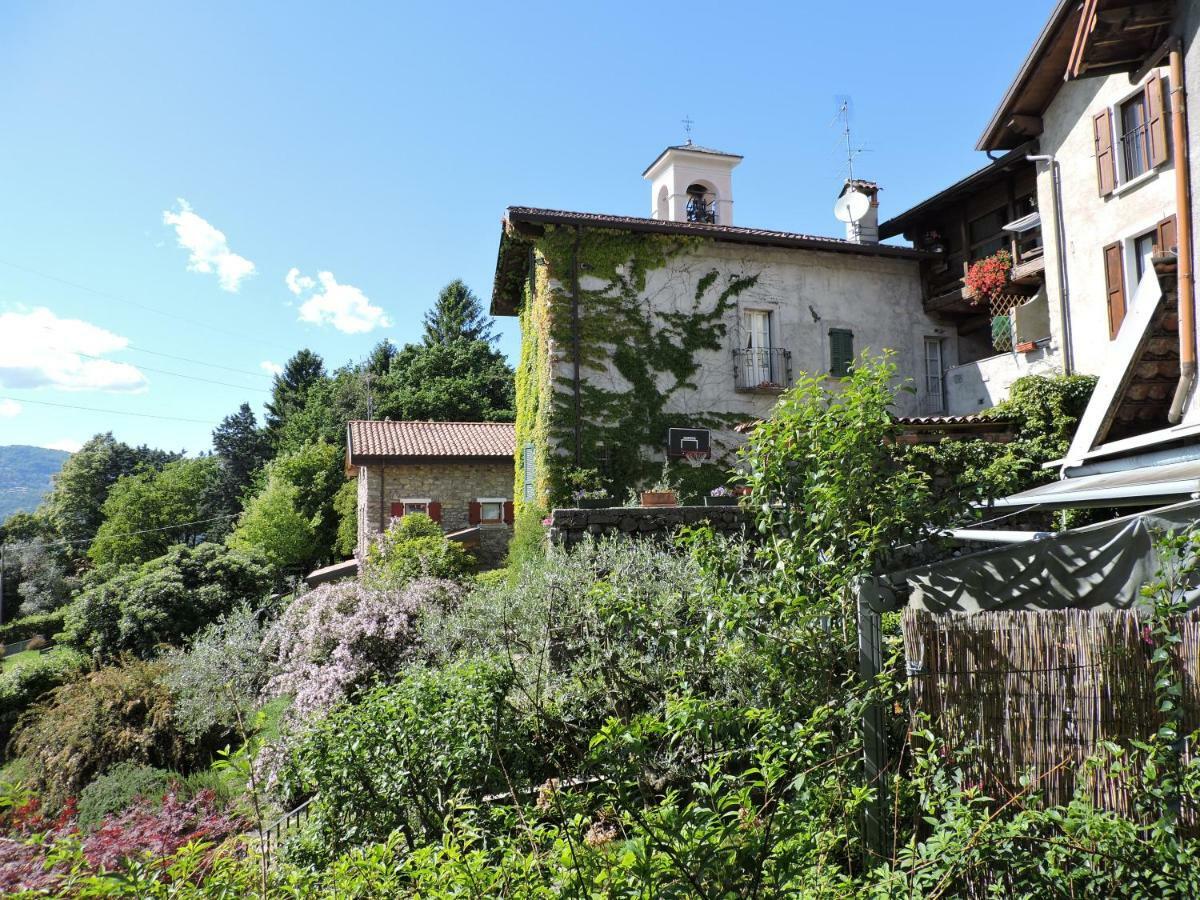 Casa Maggiana Villa Mandello del Lario Exteriör bild